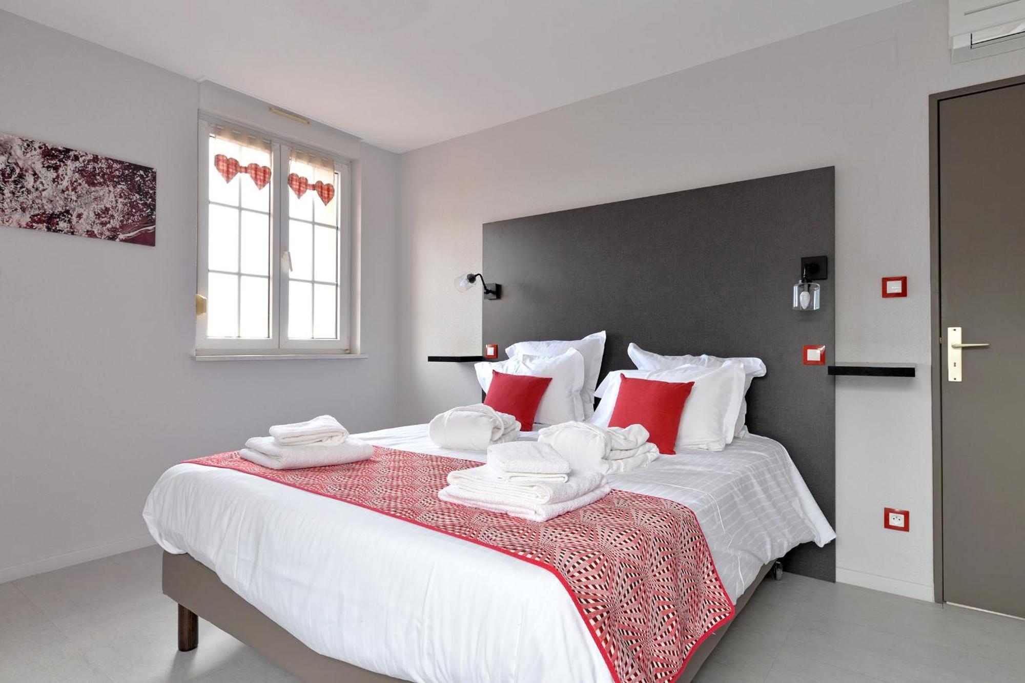 L'Eclos Des Vignes - Appartements Haut De Gamme Avec Spa Bergheim Room photo